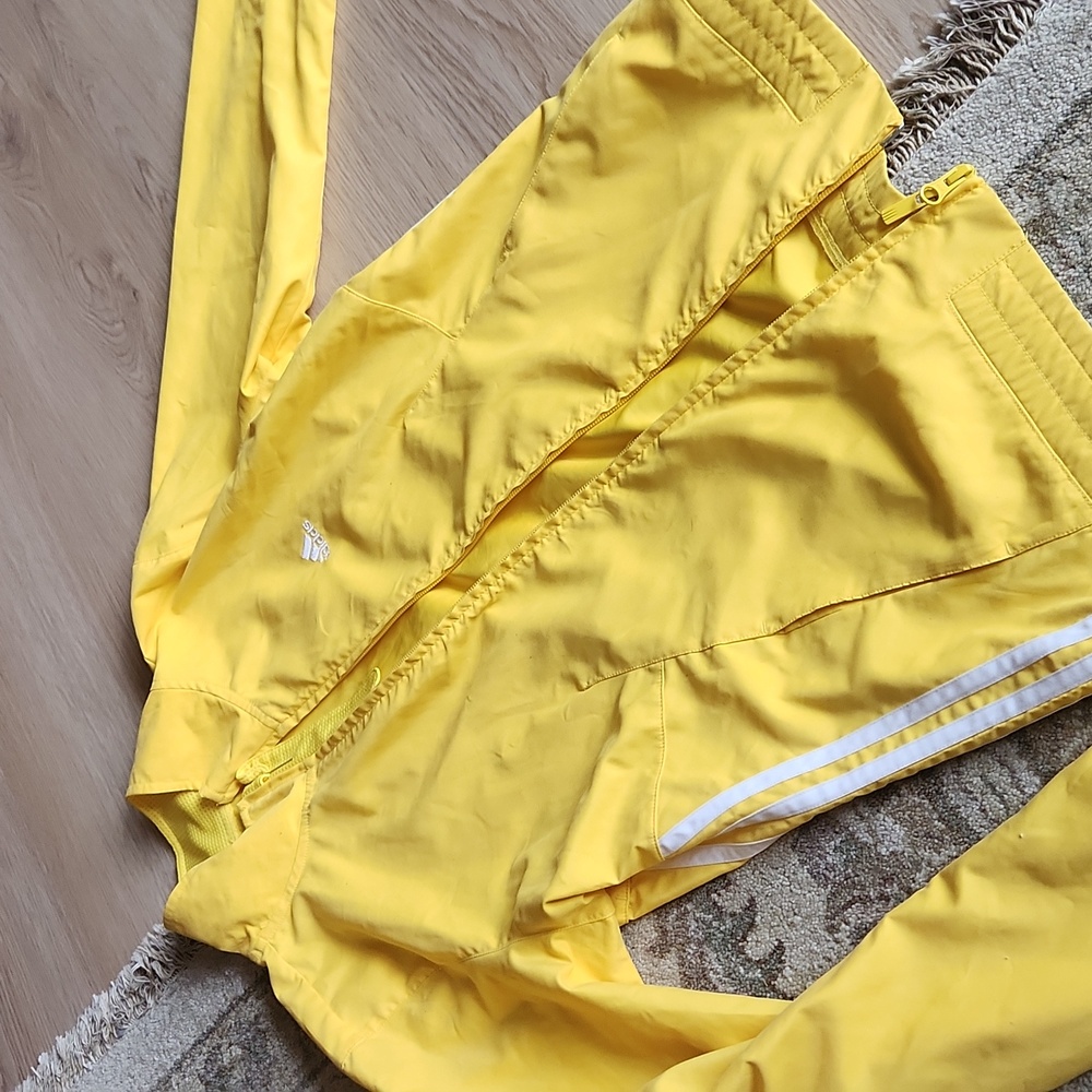 VINTAGE SIZE M ADIDAS TRACK JACKET CLASSIC